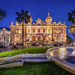 2* Gasthof Monaco, Luxe, A 250m Casino